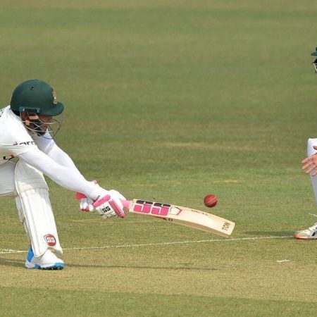 Liton and Mushfiqur rescue Bangladesh from 49-4 on Day 1