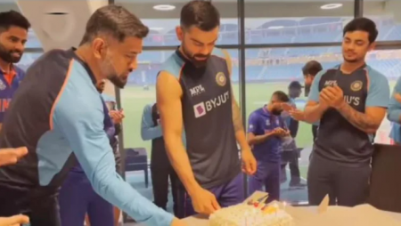 MS Dhoni Leads Virat Kohli Birthday Celebrations In Dressing Room Post India’s Win Over Scotland: Watch!