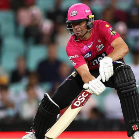 Moises Henriques powers Sixers to an unlikely victory against Hurricanes