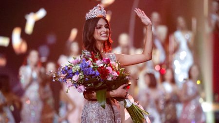 Harnaaz Sandhu of India has been crowned Miss Universe 2021.