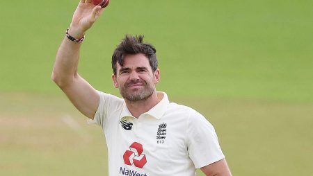 James Anderson sits out the first Test with an eye on Adelaide pink-ball contest