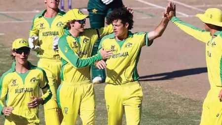 Australia defeats Pakistan in the ICC U19 World Cup to reach the Super League semi-finals.