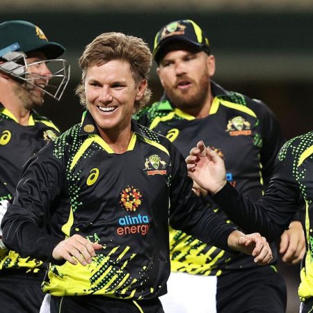 Live Cricket Score Updates: Australia versus Sri Lanka, 5th T20I: Early on, Sri Lanka had Australia on the back foot.