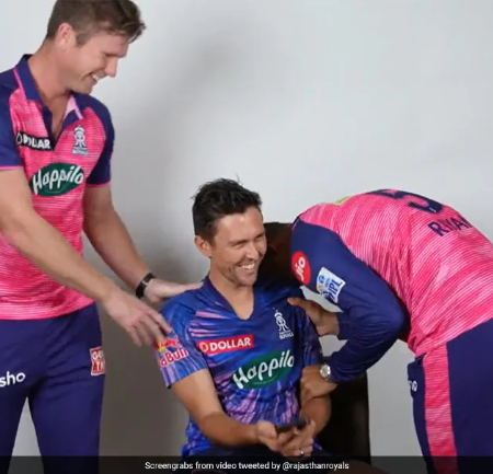 Trent Boult Is Prank By His Rajasthan Royals Teammates