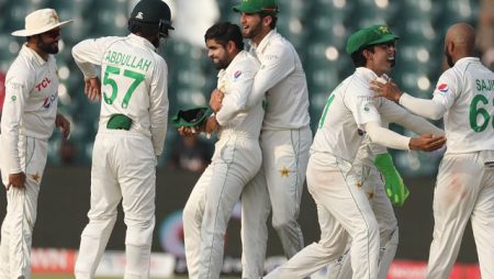 Mohammad Nawaz believes Pakistan allowed Sri Lanka to score far too many goals.
