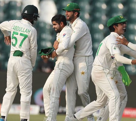 Mohammad Nawaz believes Pakistan allowed Sri Lanka to score far too many goals.