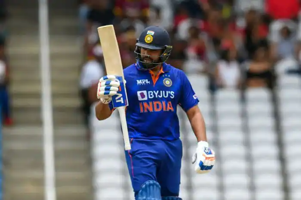 In the third T20I, Rohit Sharma suffered an injury scare.