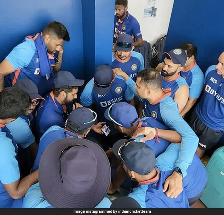 A photo of Rohit Sharma and his teammates watching Women’s Team CWG final against Australia has gone viral.