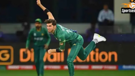 Shaheen Afridi departs for London to finish his rehabilitation.