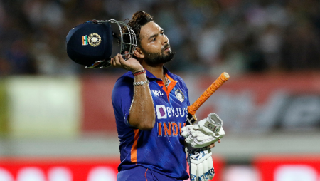 Former Indian Cricketer Perplexed By Rishabh Pant’s Exclusion Against Pakistan