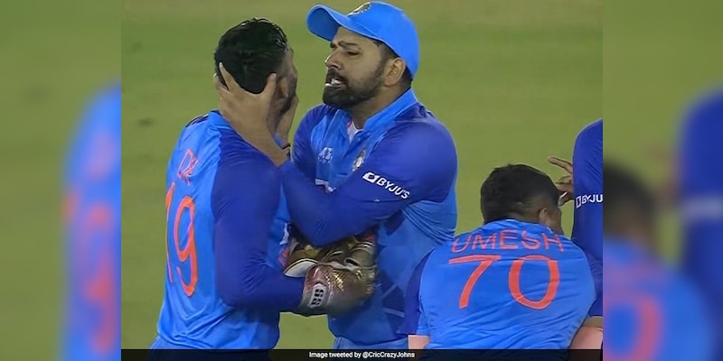 Rohit Sharma Jokes Choking Dinesh Karthik After DRS Leads To Wicket In First T20I Against Australia