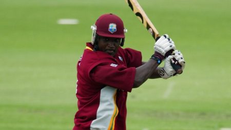 Former West Indies captain Carl Hooper has joined the West Indies coaching staff.