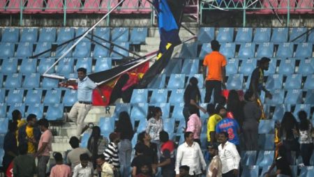 Strong wind in Lucknow Stadium during the AUS vs. SL match cause hoardings to tumble into the audience