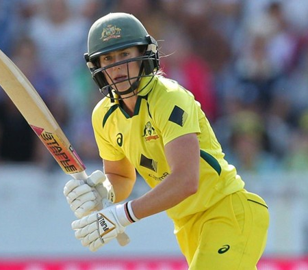 Ellyse Perry masters the balancing act while looking ahead to the Australian summer