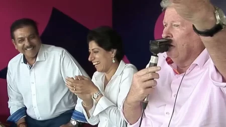 Ian Smith impersonates Ravi Shastri in the commentary box during the IND versus NED match