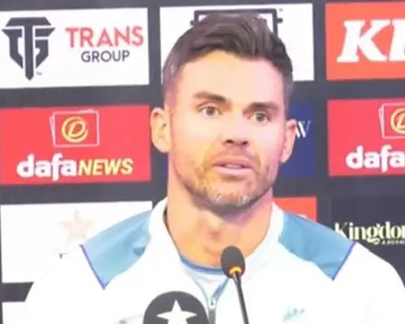  James Anderson did not celebrate after claiming 700 Test wickets