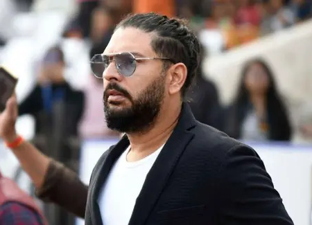Yuvraj Singh issues legal notices to real estate firms 